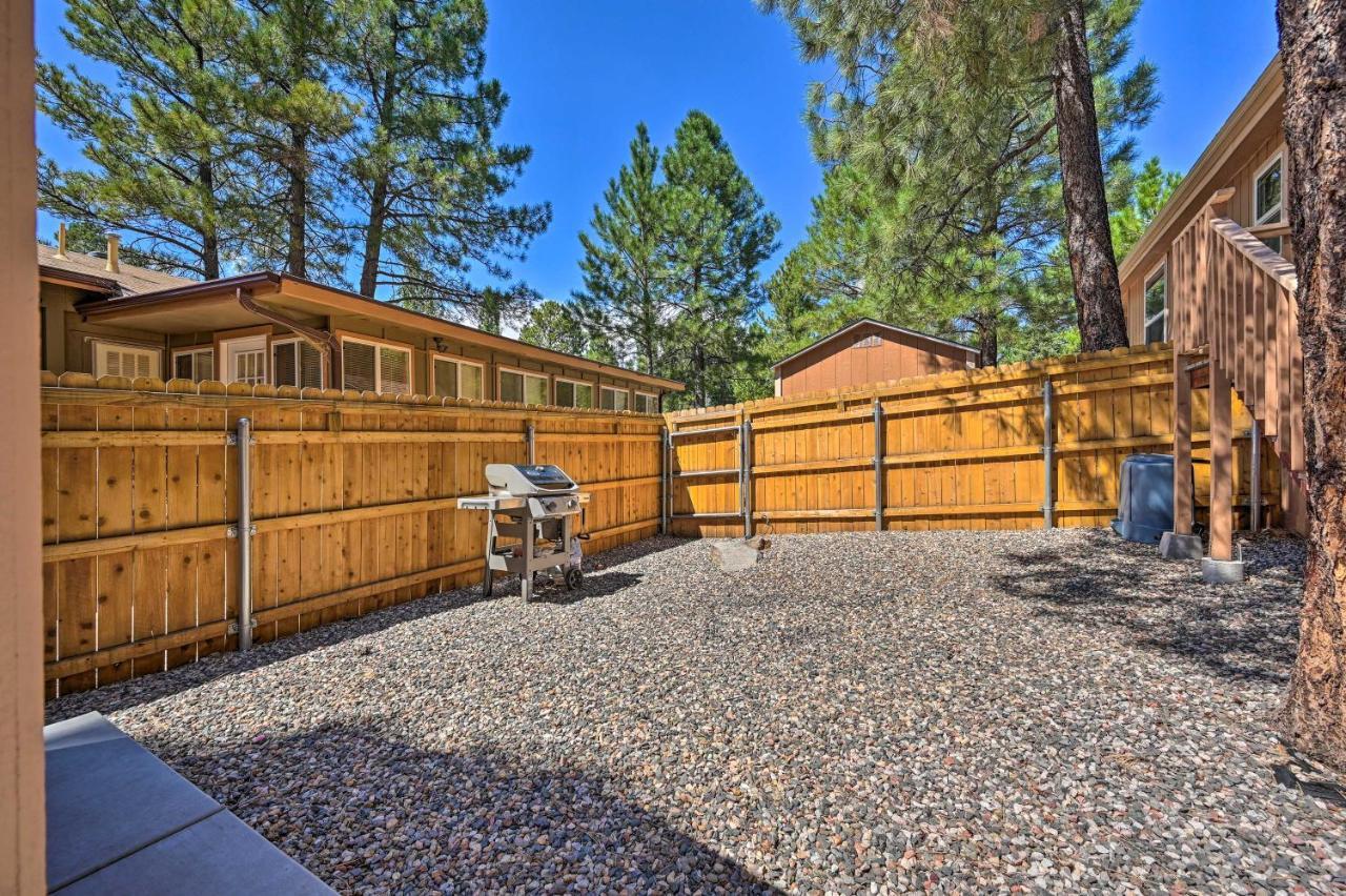 Munds Park Cabin Retreat With Deck And Fire Pit! Extérieur photo